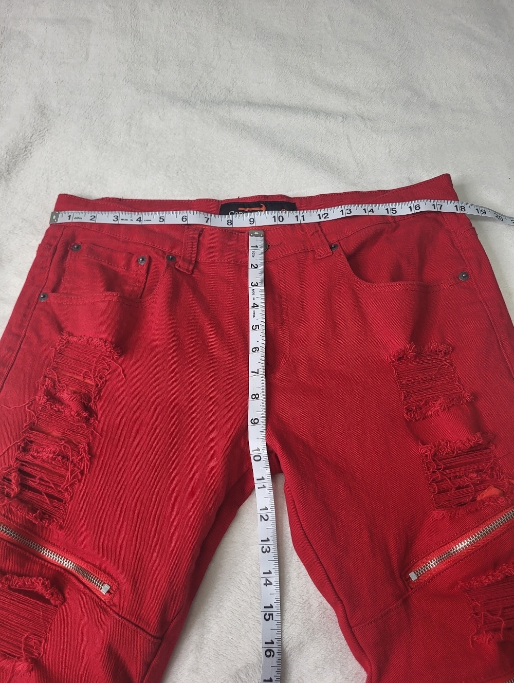 Copper Rivet Men's Distressed Red Zipper Detail Shorts. Size 36. - Picture 6 of 11
